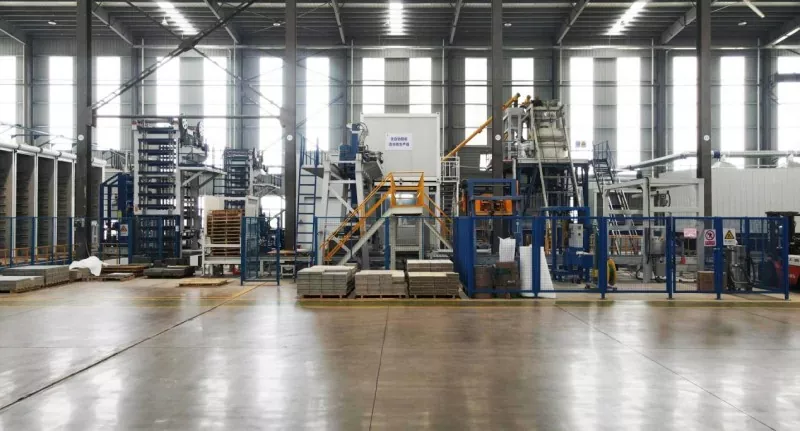 Como as máquinas de fabricação de blocos se encaixam em uma linha completa de produção de blocos de concreto
