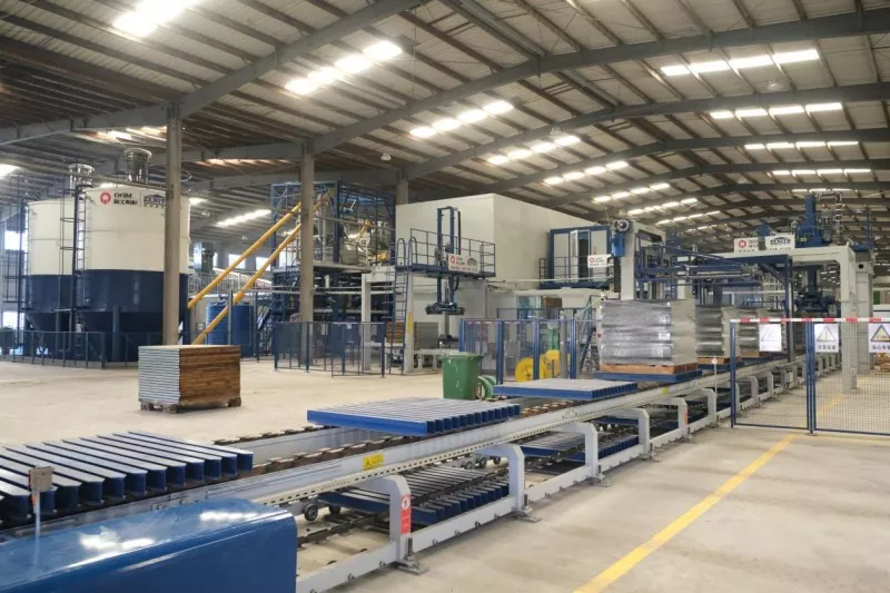 Como manter máquinas de fabricação de blocos no verão: Guia de segurança QGM para produção estável