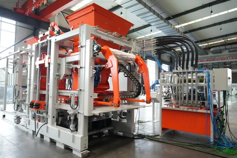 Máquina para fabricar blocos de concreto QGM T10: transformando as demandas de produção em uma fábrica de blocos de concreto mais eficiente